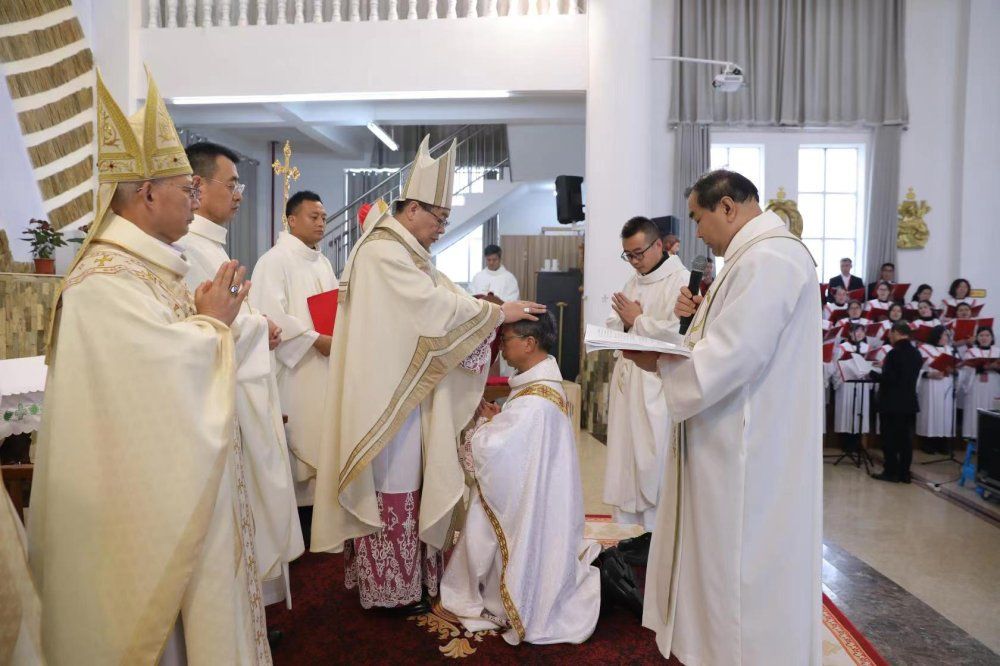 福建天主教闽北教区举行吴奕顺主教祝圣典礼。