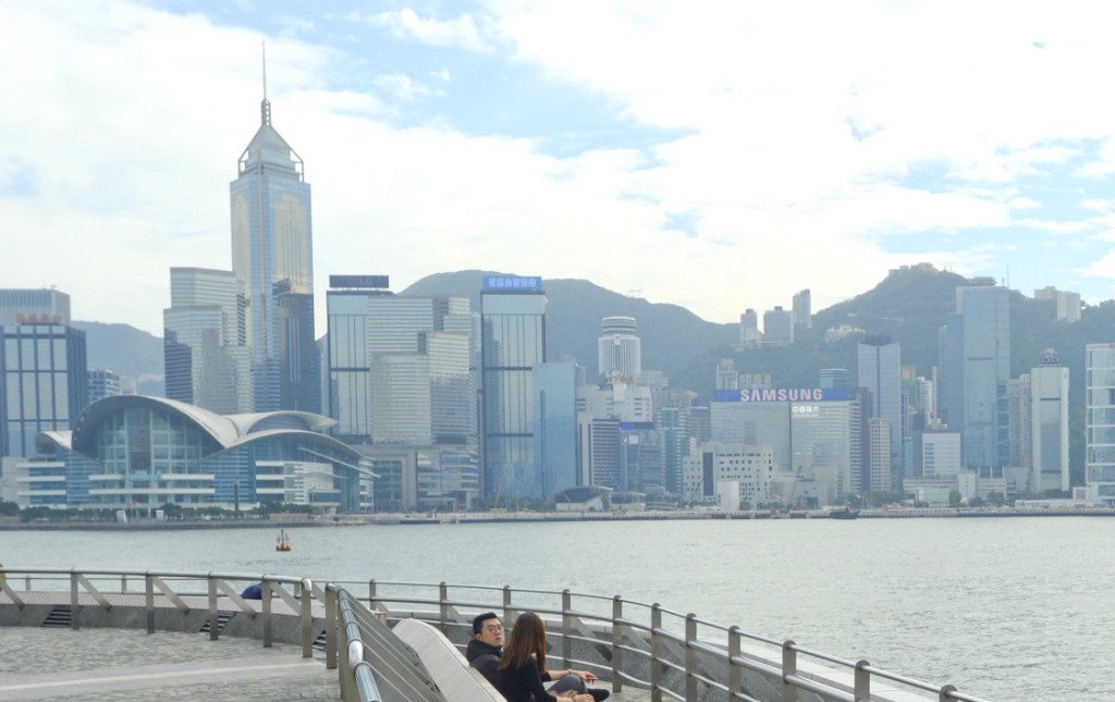 香港繼續在「政府效率」取得全球第二名，在「基礎建設」的排名亦有所上升。資料圖片