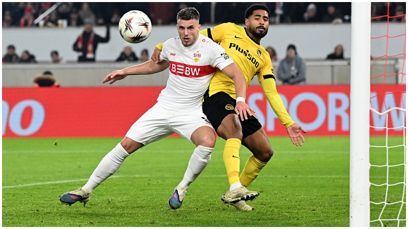 迪米洛域（左）助史特加近5場共入10球。AP