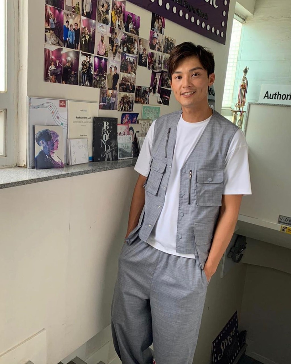 謝高晉原為職業籃球員,後來轉投演藝圈,早前推出新歌《仲夏日記》。