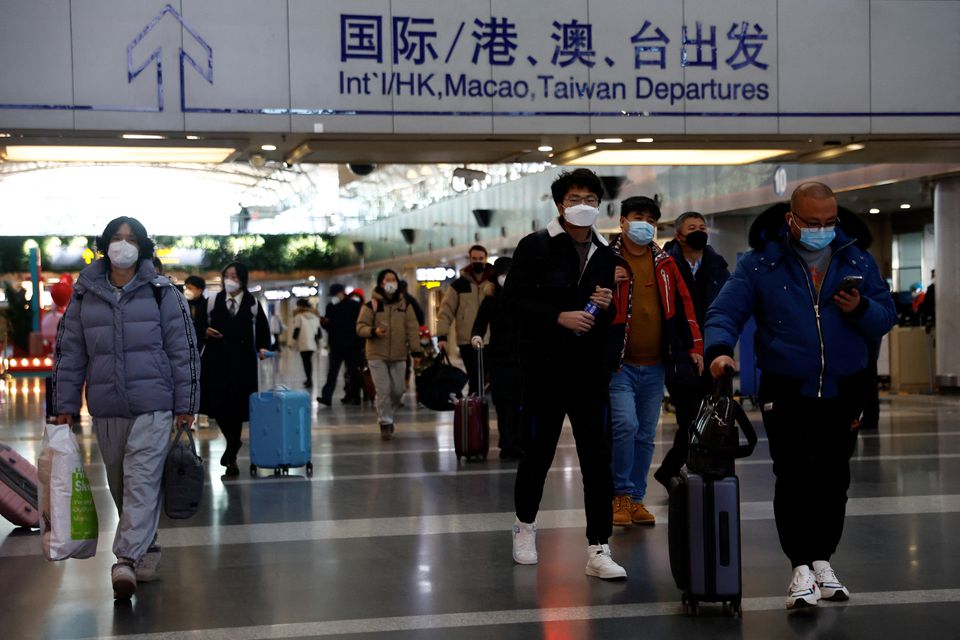 美日韓意英法及西班牙相繼宣布對中國旅客實施入境限制。路透社