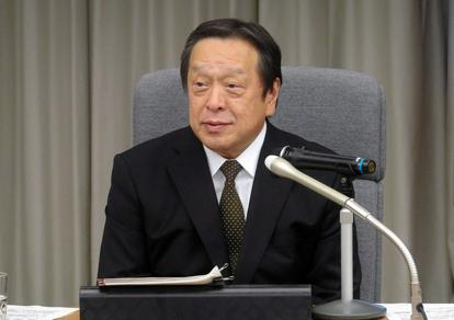 日本防衛大臣浜田靖一。