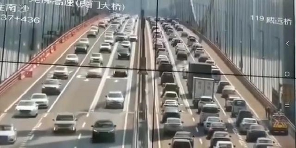 虎門大橋懸索橋橋面就曾發生過明顯振動。網上圖片