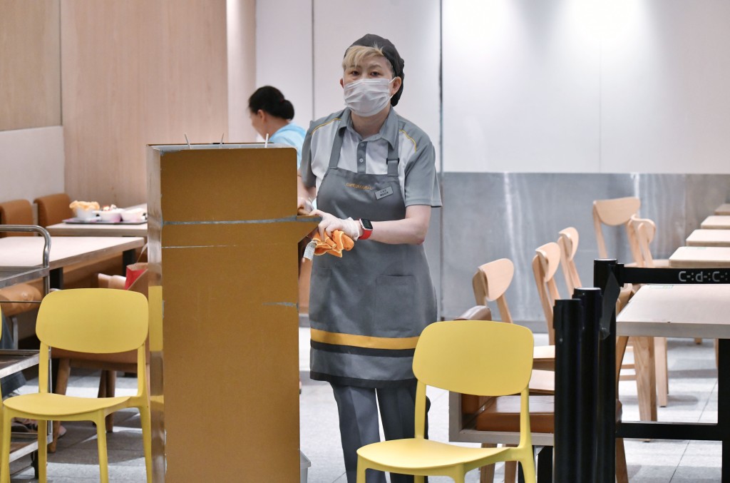 「補充勞工優化計劃」至今推出已2年,本港最新失業率3.7%。 「補充勞工優化計劃」至今推出已2年,本港最新失業率3.7%。