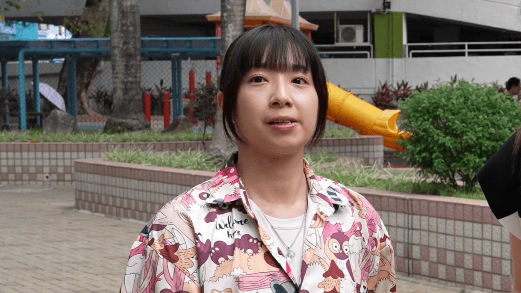 居民Na Na認為,利用無人機協助檢查外牆,較易發現大廈外牆的裂痕或異常情況。 居民Na Na認為,利用無人機協助檢查外牆,較易發現大廈外牆的裂痕或異常情況。