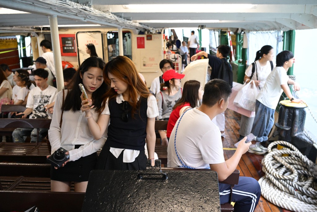 旅客消費模式已由以往偏重購物轉向文化及體驗。資料圖片 旅客消費模式已由以往偏重購物轉向文化及體驗。資料圖片