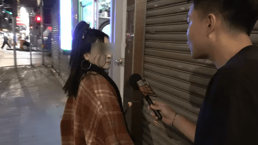 涉事大媽受訪者自稱天命人,暗指吹哨跳舞是要為世界問天消災解難。 涉事大媽受訪者自稱天命人,暗指吹哨跳舞是要為世界問天消災解難。