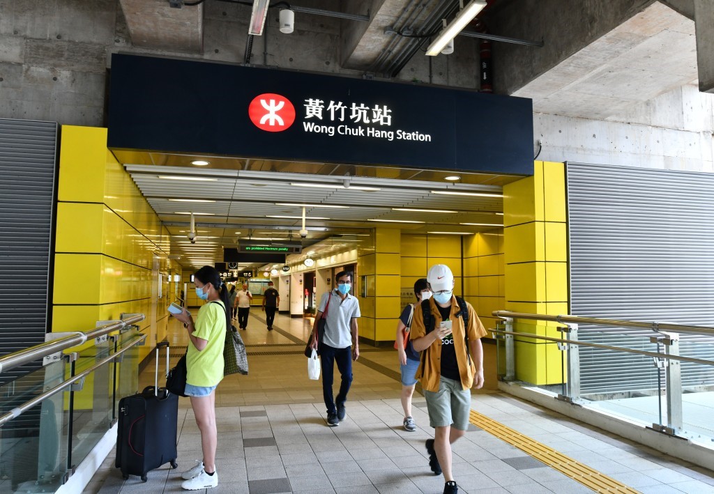 南港島綫會由3月21日（下星期六）起加密周末及公眾假期的班次。資料圖片