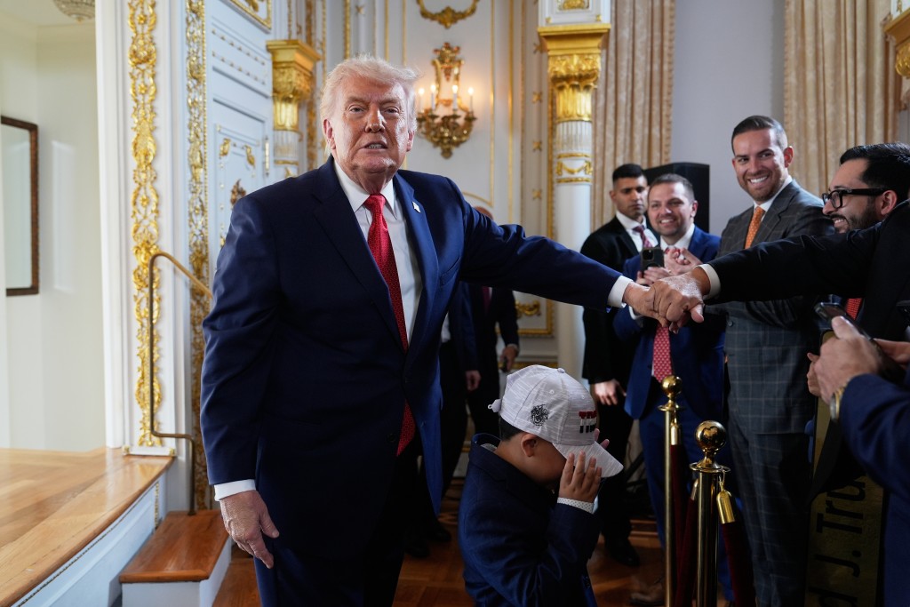 特朗普似暗示暫緩針對伊朗的軍事行動。美聯社