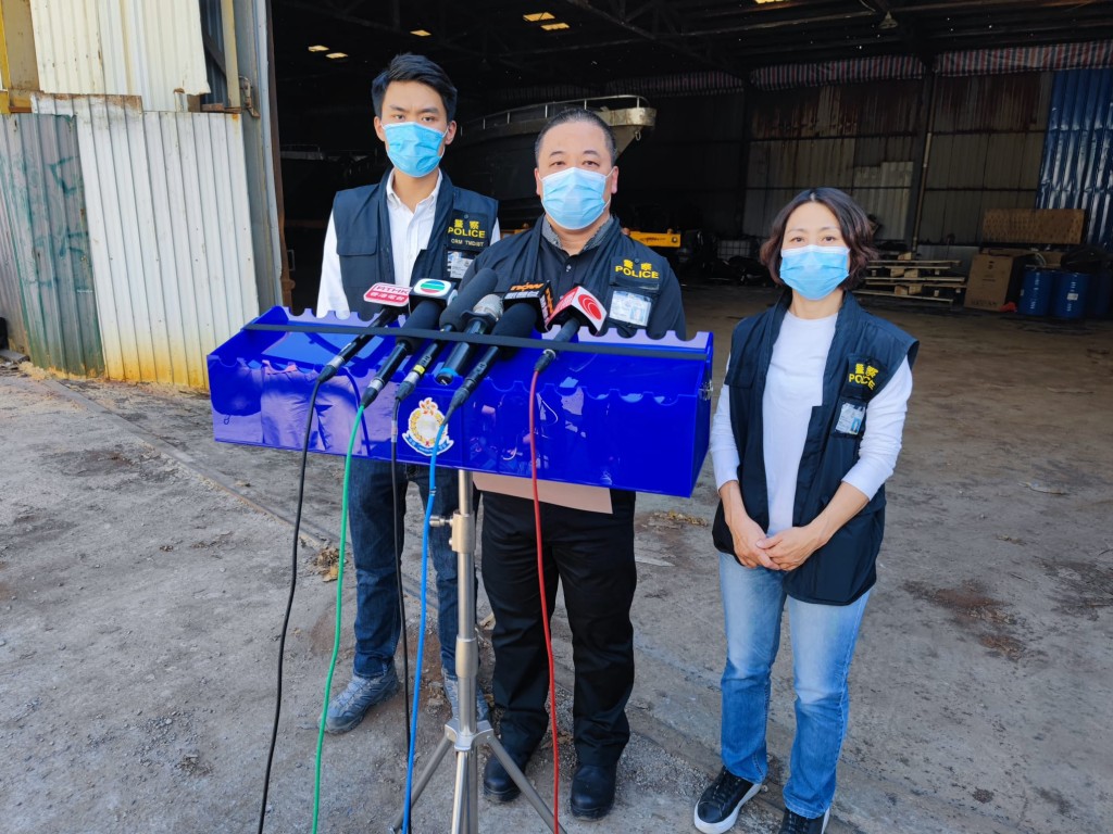 警方簡報案情。