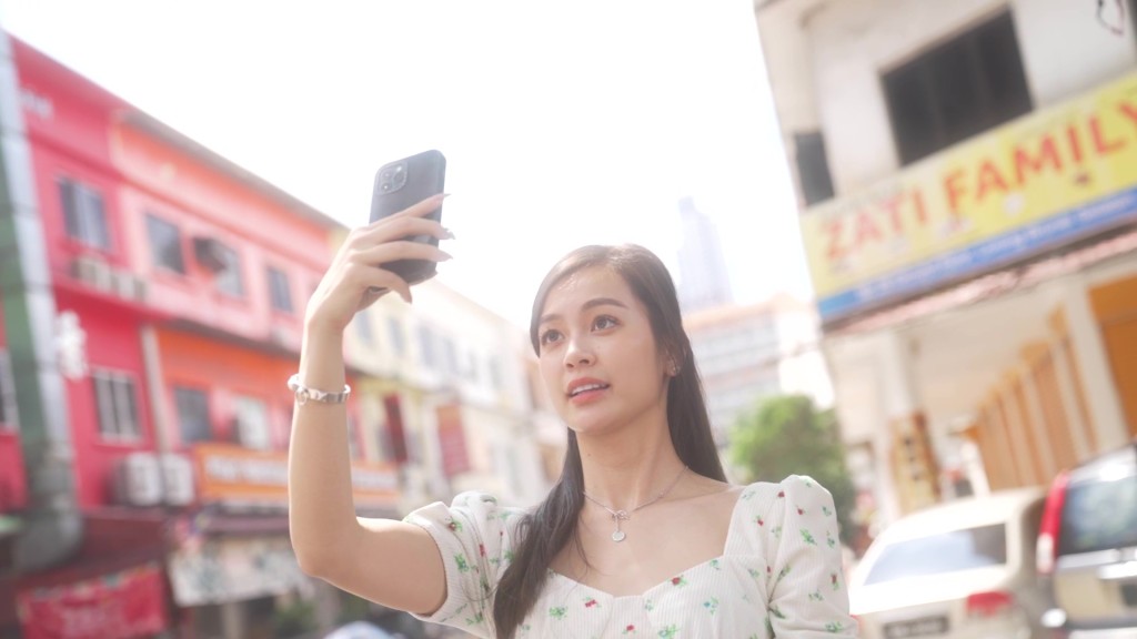 今集有《Astro 國際華裔小姐 2019》冠軍張簡寧（Jens）擔任嘉賓。