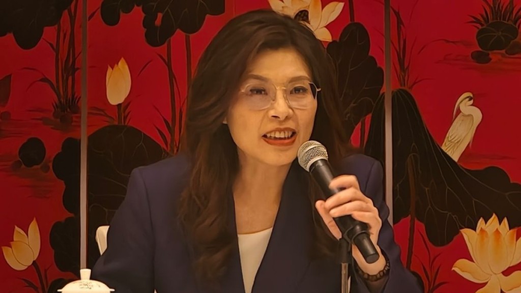 鄭麗文在北京召開記者會。中新社