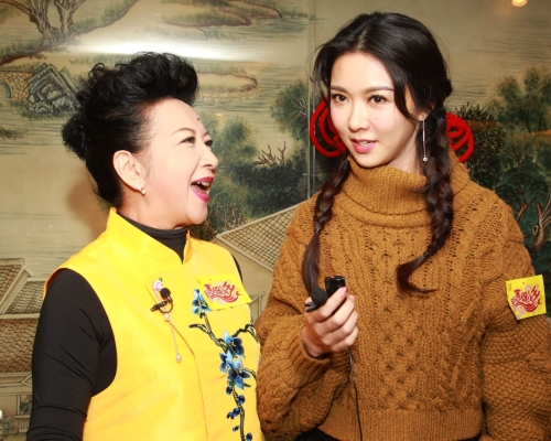 家燕姐今年將更旺,還帶「妹妹」薛凱琪來旺一旺。