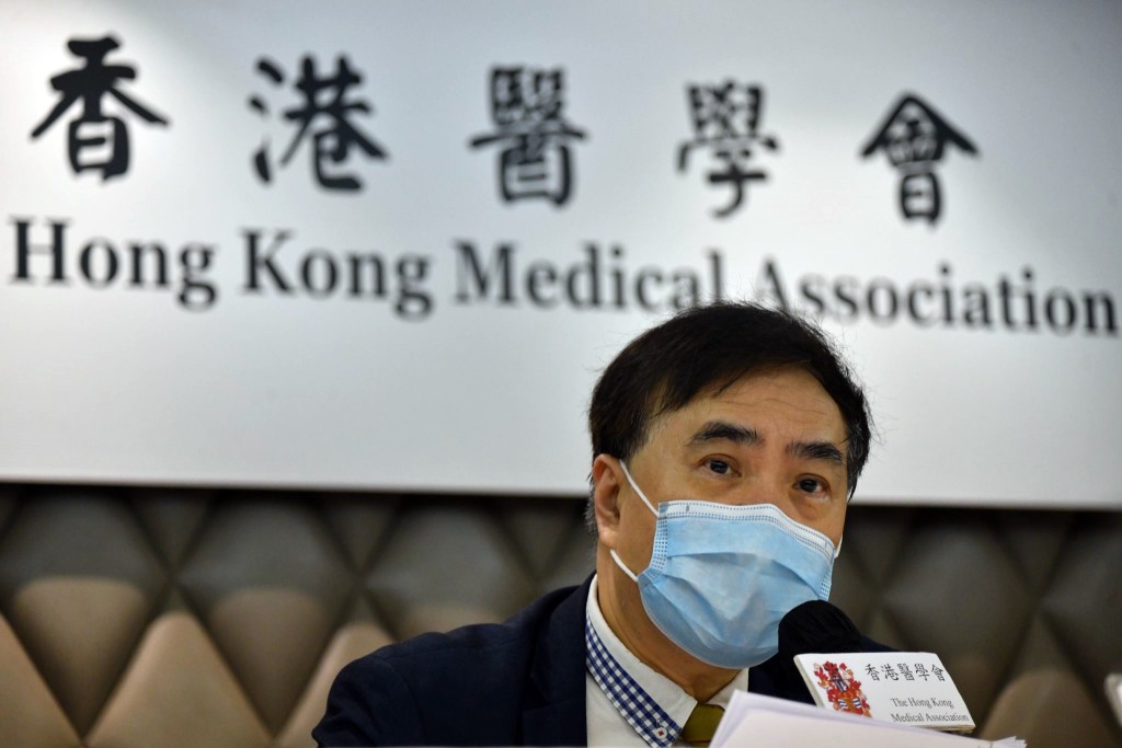 醫學會促高危場所工作人士盡快打針保護自己及其他人。