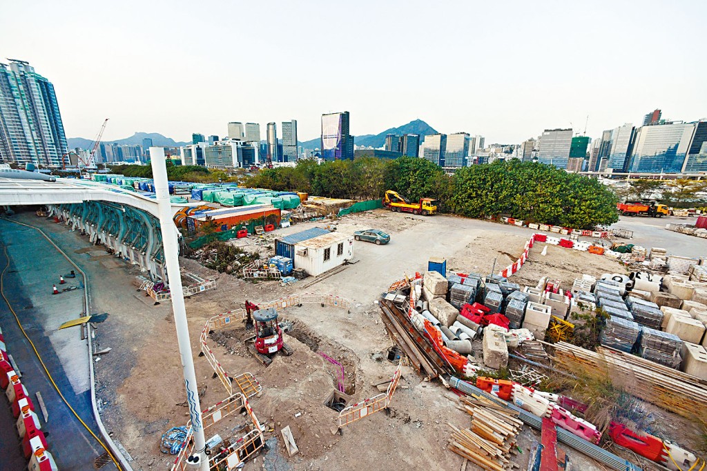 下年度賣地表的12幅住宅地皮,以啟德跑道區4B區5號地最矚目。