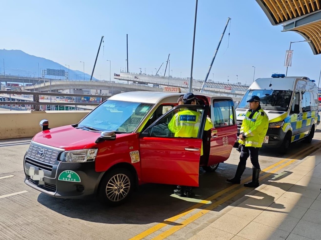 警方強調，非常重視的士違規行為，並會持續果斷執法，以保障乘客權益及維護公共交通服務秩序。警方圖片