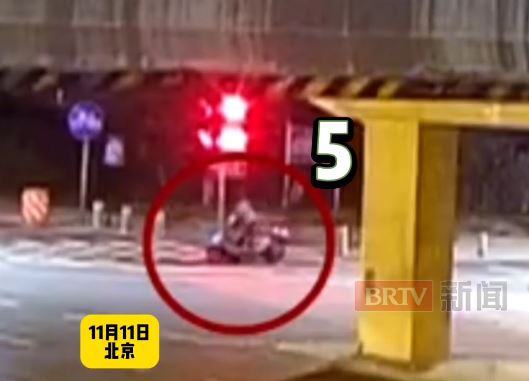 馮某醉酒後堅持自駕電雞回家，結果途中6次自炒，最後身亡。BRTV