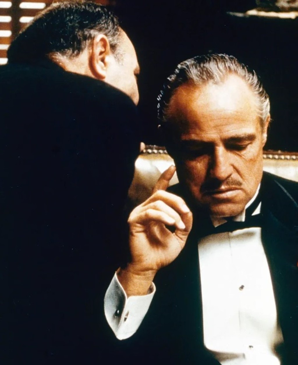 Jeffrey睇《教父》學沉鬱陰狠拍《殺手#4》。 Jeffrey睇《教父》學沉鬱陰狠拍《殺手#4》。