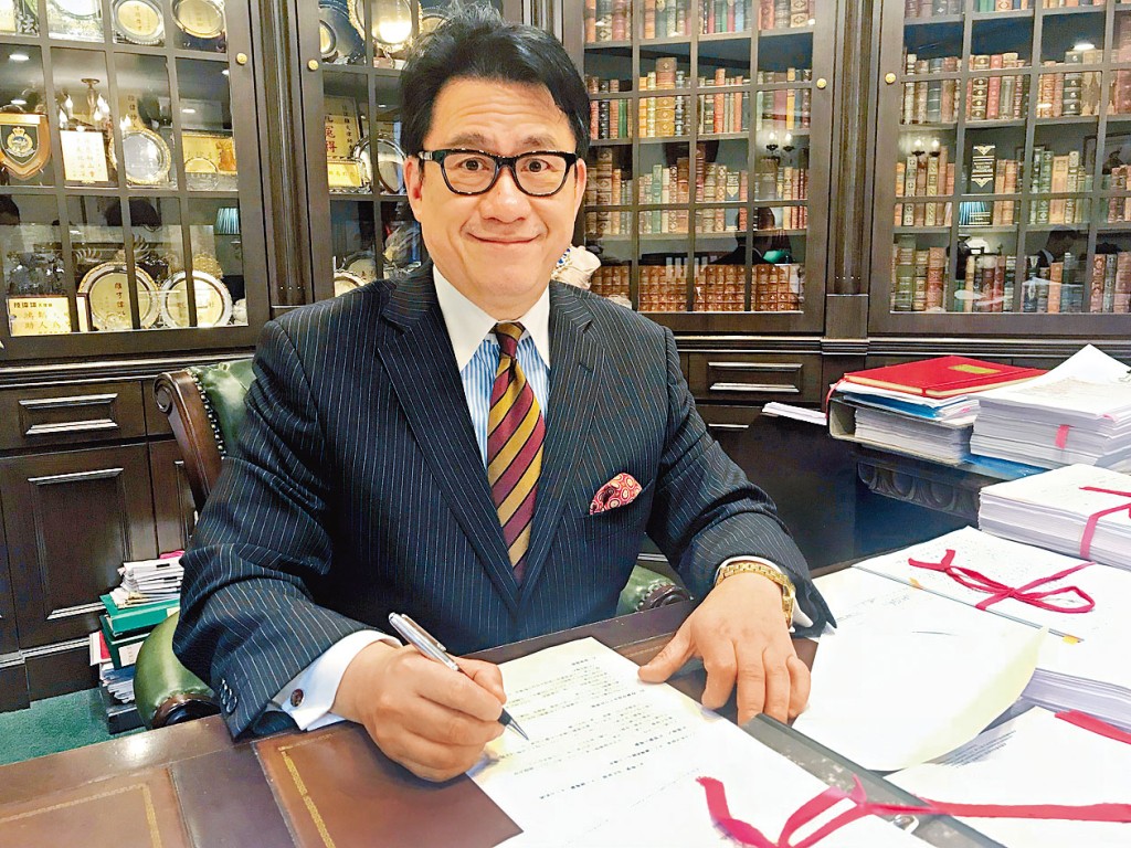 大律師陸偉雄指出，就一些僭建個案，若小業主能證實已存在數十年，勝訴機會高。