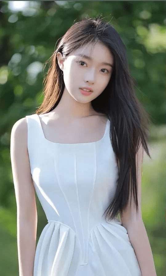 童瑤是美妝網紅。