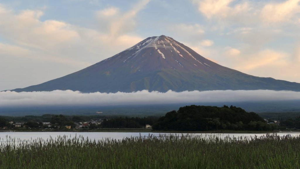 日本富士山河口湖。（法新社）