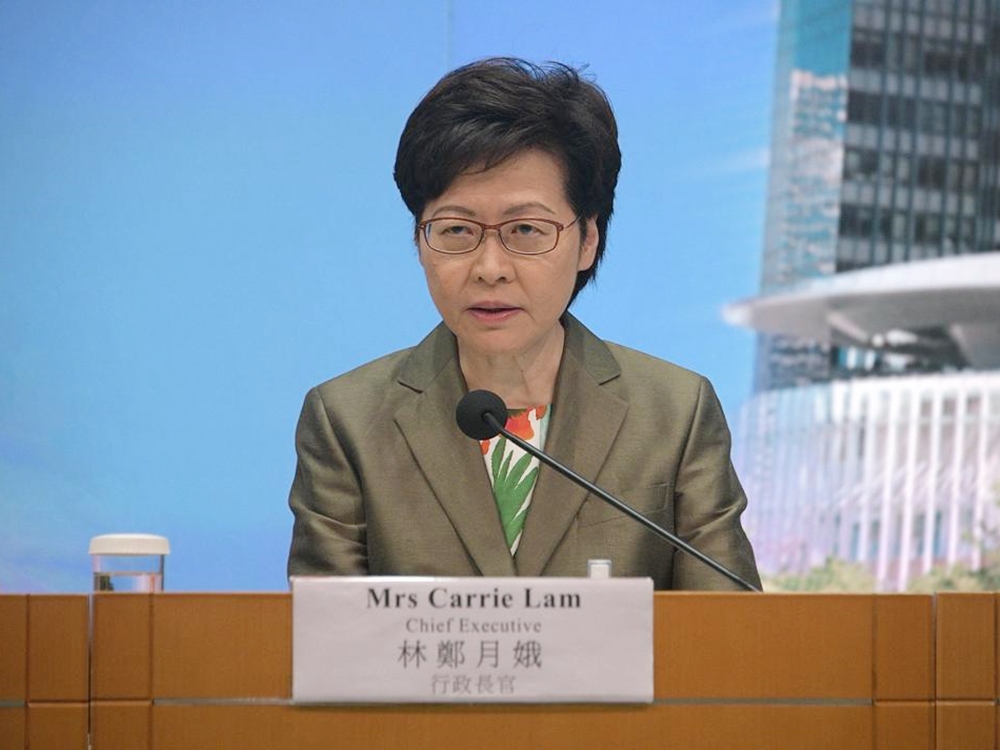 政壇高人說，特首和大學校長都屬於建制中的主要執行者，原則上大家的理念應該接近。