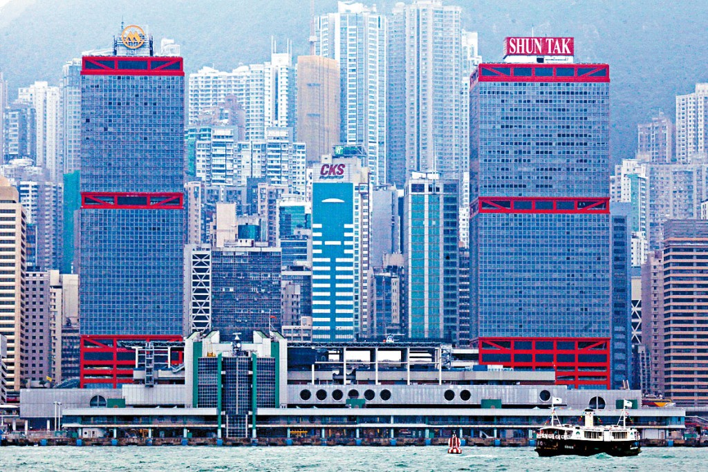 上環信德中心西翼中層以每呎約36元租出,創該甲廈近兩年以來新低水平。