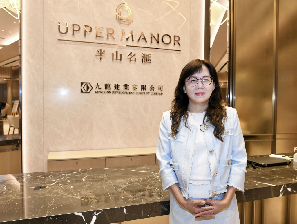 九建陳淑芳表示，隨着經濟好轉及股市暢旺下，資金持續流入物業市場，亦帶動豪宅交投量增加。