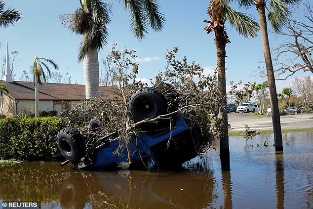休姆舉了洪水或破壞性颶風作例子。路透社