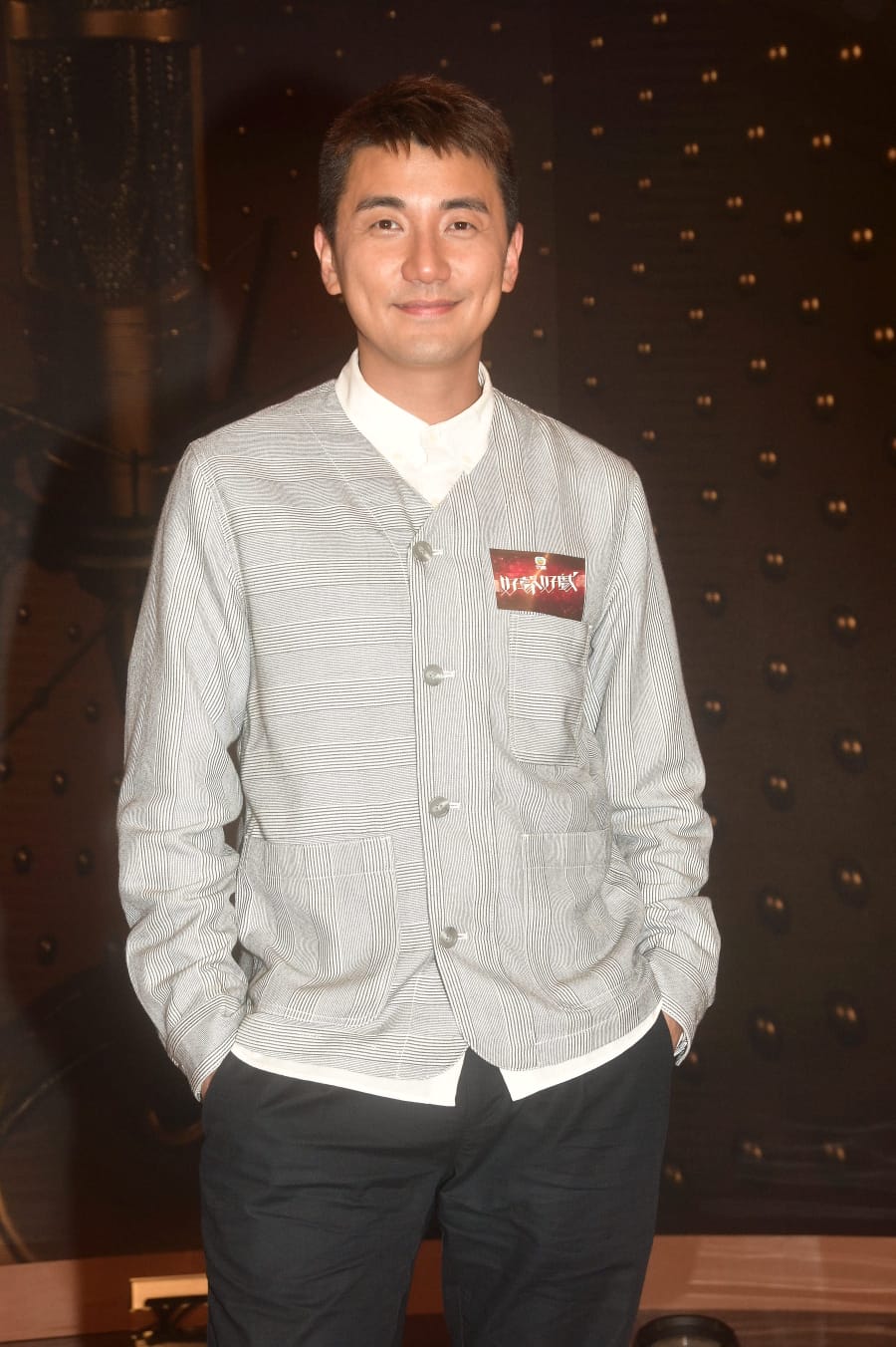 原來洪永城稱在家練習聲演「丁蟹」一角時,被鄰居誤會他欺凌女人。