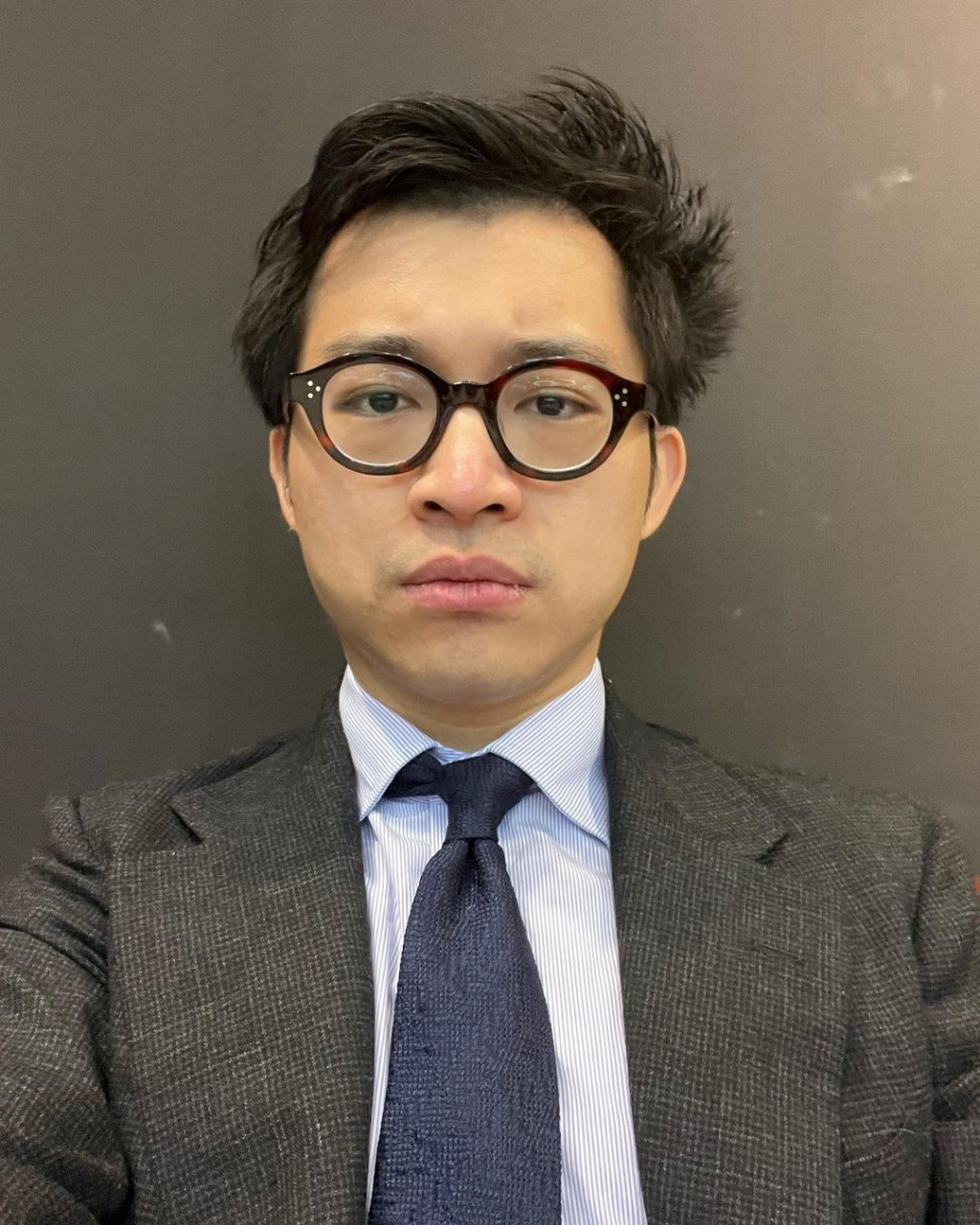 林作一向言行出位。 林作一向言行出位。