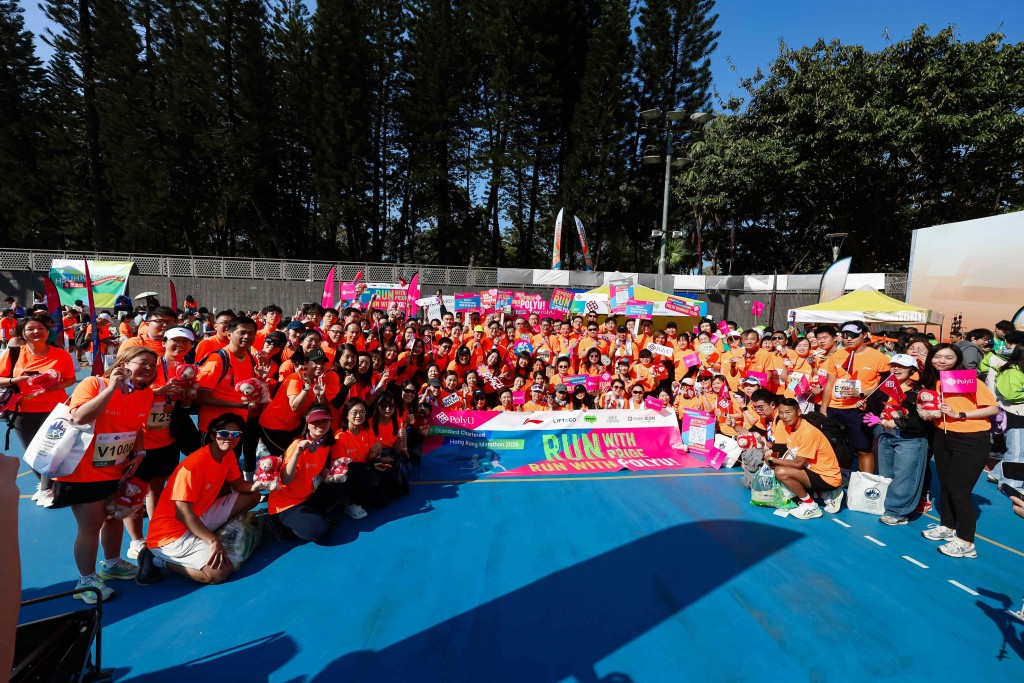 理大多名師生參與渣馬，現場氣氛熱烈。理大提供