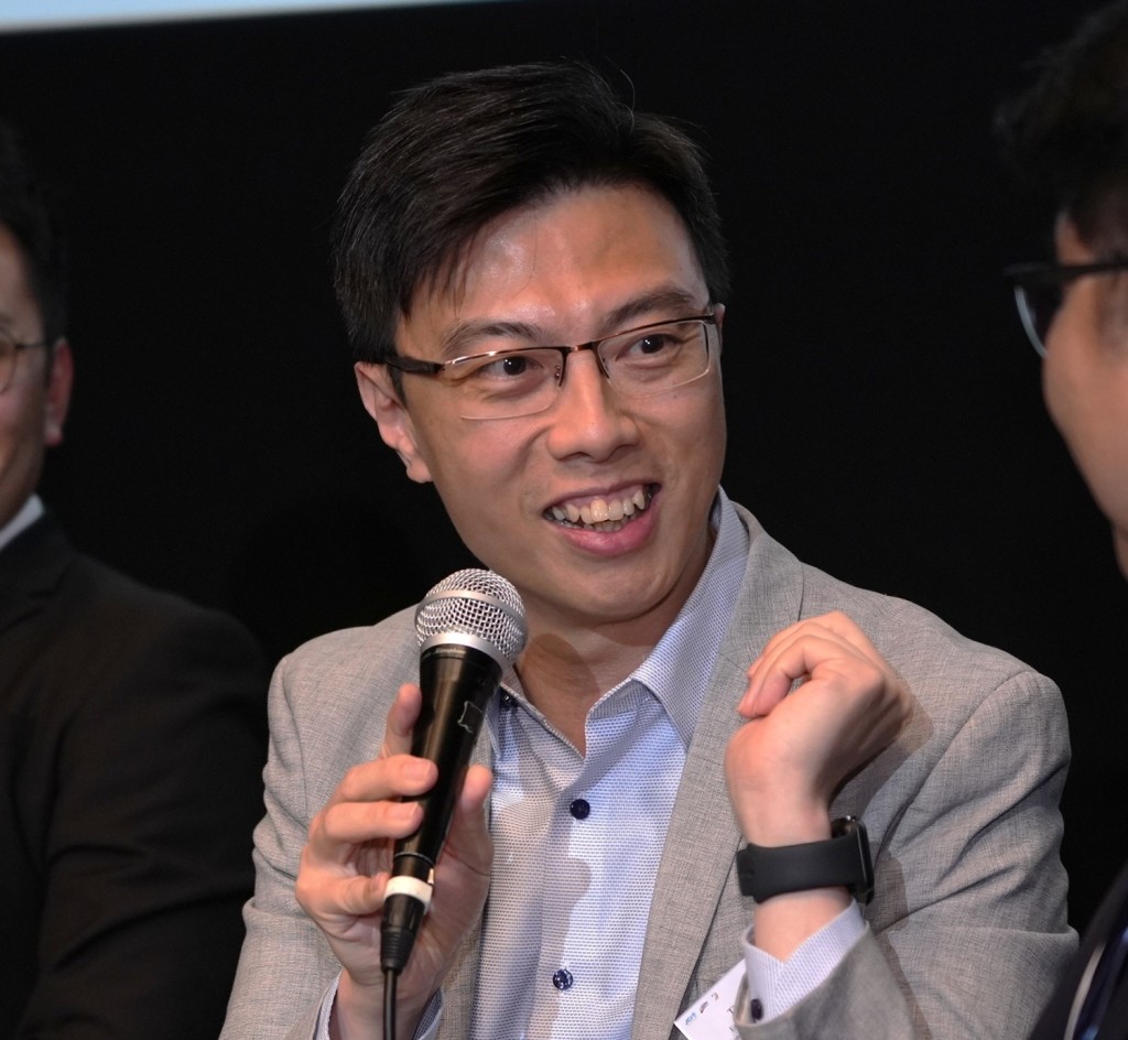 崔定邦預計冬至到今天有最少100萬港人出行。資料圖片