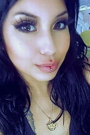25歲的塞萬提斯（Liliana Cervantes）被控上月20日在休士頓公寓內，殺害了32歲的未婚夫弗里曼（Nathan Freeman）。Facebook