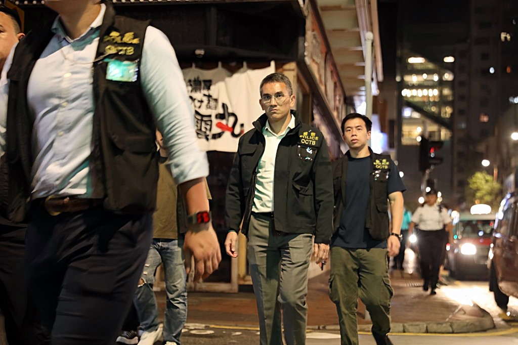 警方「天堡」行動打擊黑幫新義安。fb:香港警察 警方「天堡」行動打擊黑幫新義安。fb:香港警察
