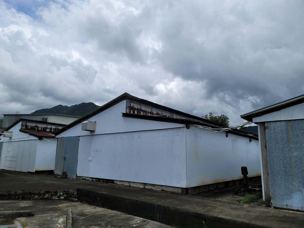 地皮由18個地段組合而成,屬於單一業權。 地皮由18個地段組合而成,屬於單一業權。