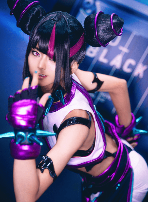 柳丸是日本知名Cosplay網紅。IG@yanag_imaru