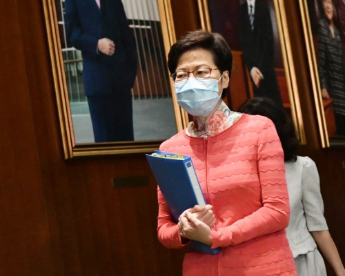 林鄭指認真研訂侮辱罪 。