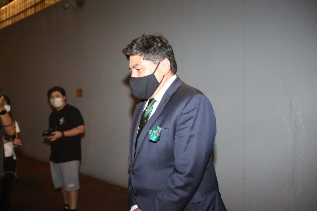 外籍大律師David Boyton晚上8時許離開長沙灣警署