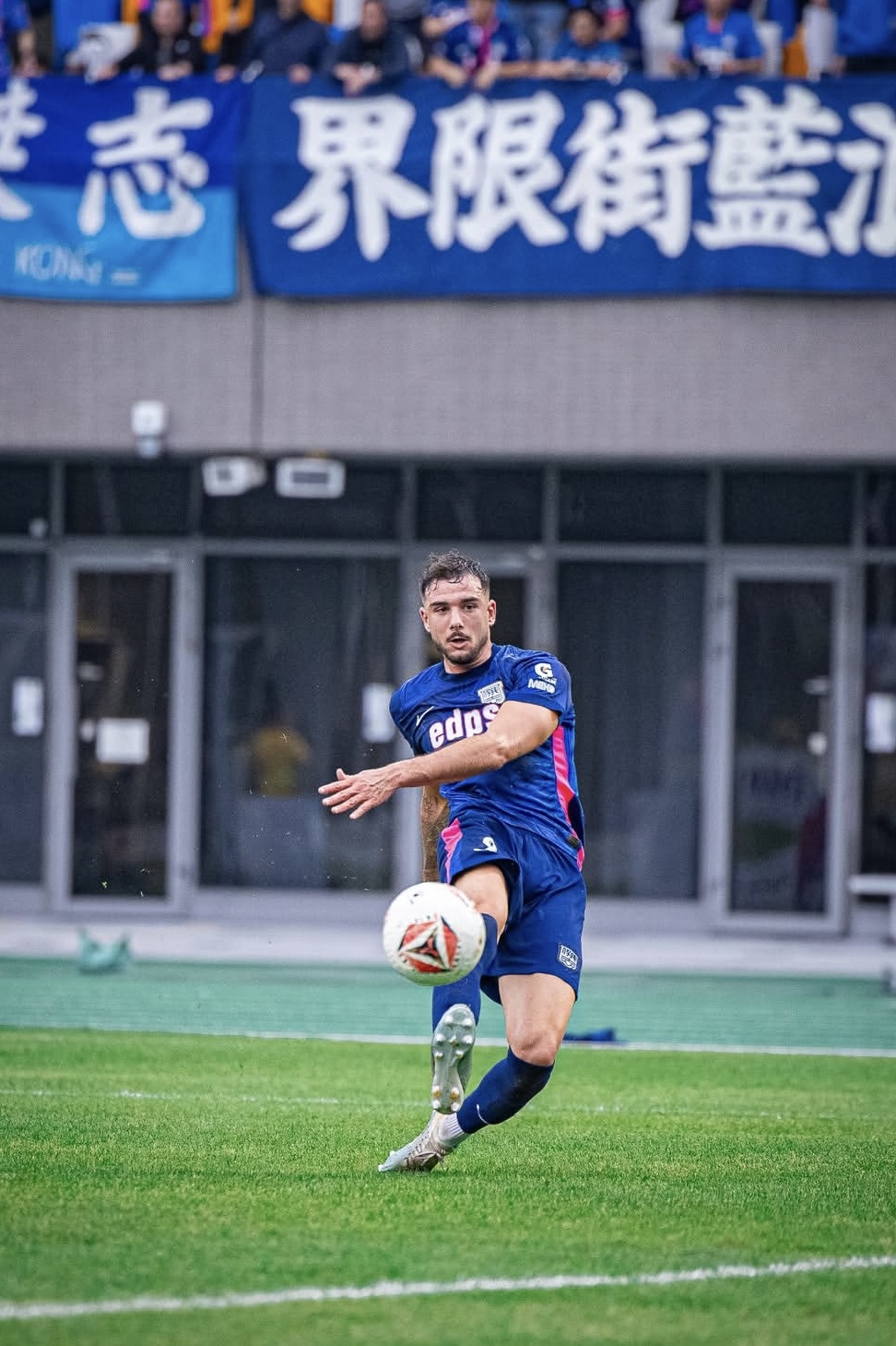 阿祖安单刀破网助杰志2:1反胜东方。杰志官方IG相