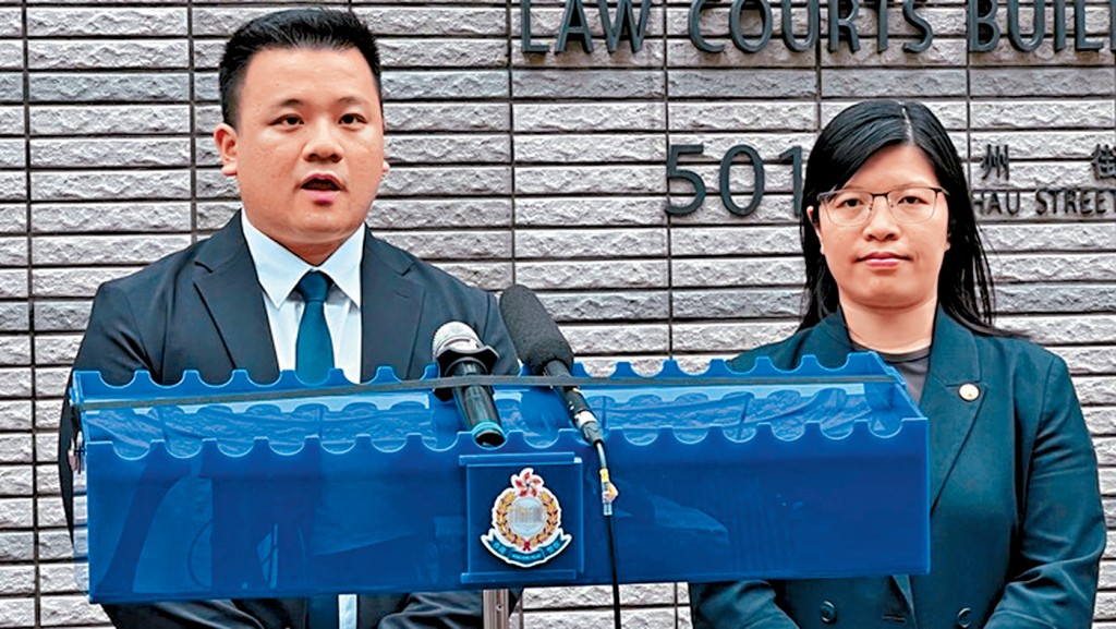 警方表示，已有110名人士因租借賣戶口，在法庭就洗黑錢罪行被定罪的時候被加重刑罰。