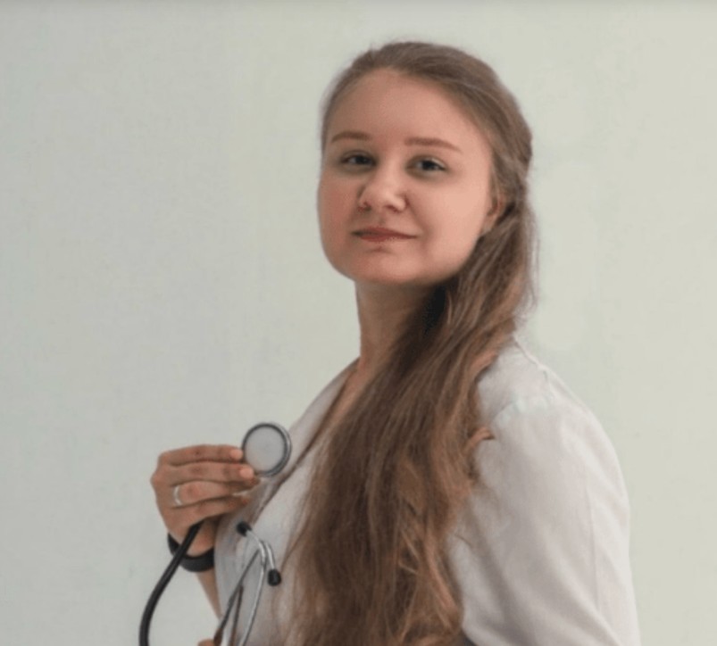 死者為28歲女研究員希皮洛娃(Darya Shipilova),任職於伊爾庫茨克西伯利亞及遠東反瘟疫研究所。X@IntCyberDigest 死者為28歲女研究員希皮洛娃(Darya Shipilova),任職於伊爾庫茨克西伯利亞及遠東反瘟疫研究所。X@IntCyberDigest