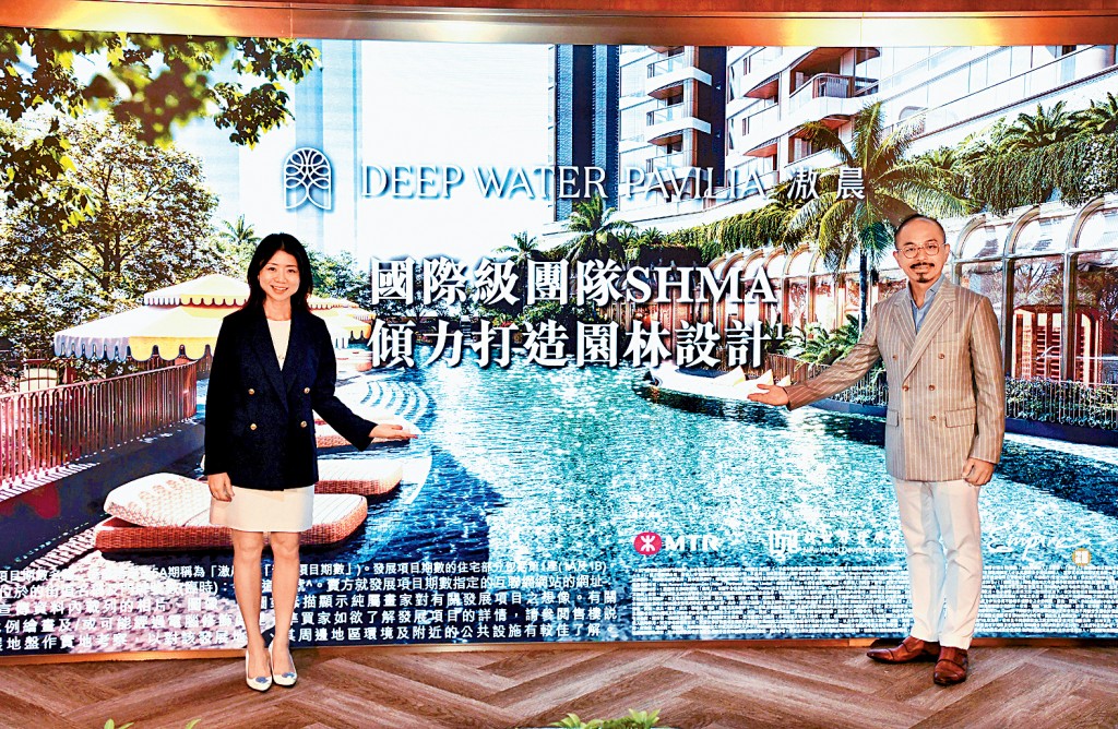 新世界何家欣（左）表示，黃竹坑站滶晨今公布首批單位價錢，參考港島豪宅，料最快下周開售。