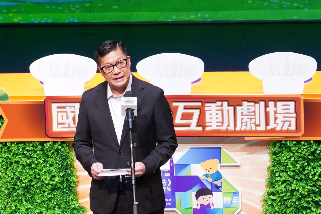保安局局長鄧炳強。 保安局局長鄧炳強。