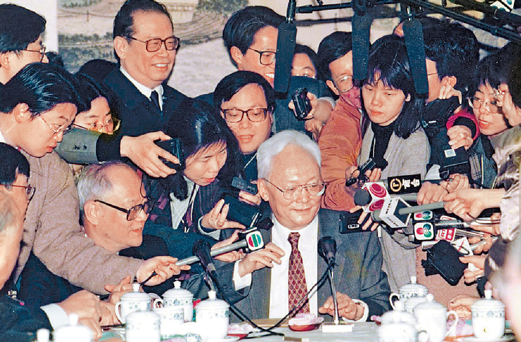 ■蔡少綿早年跑政治新聞。