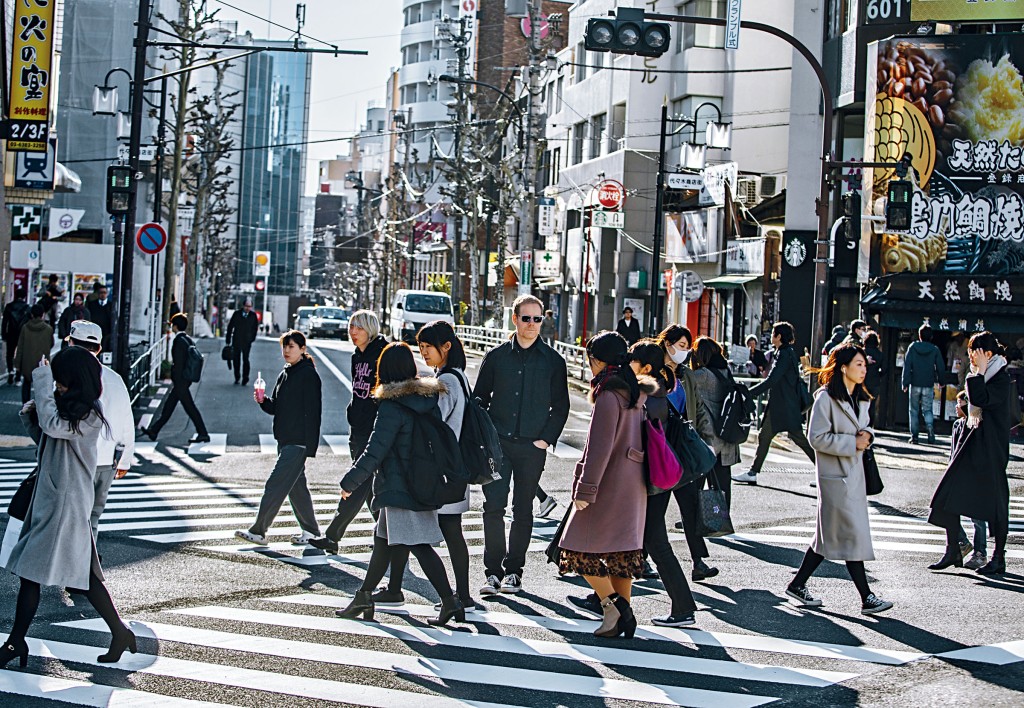 Max Richter（中）從《四季》提取靈感，加以轉化。