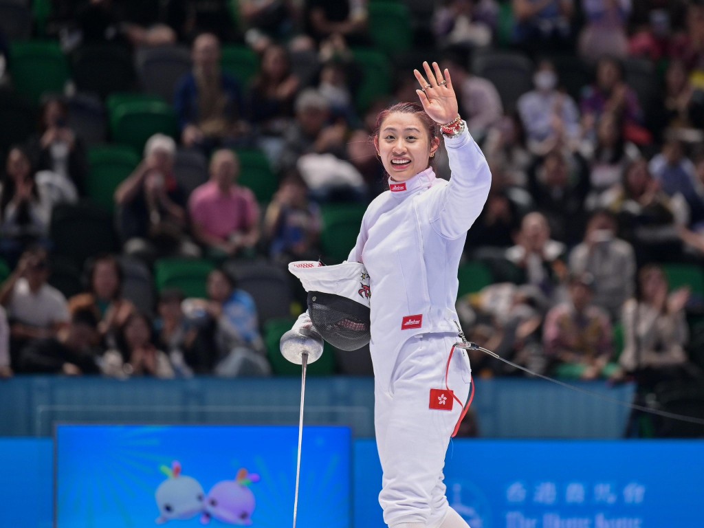 女子重劍個人賽銅牌的佘繕妡。 女子重劍個人賽銅牌的佘繕妡。