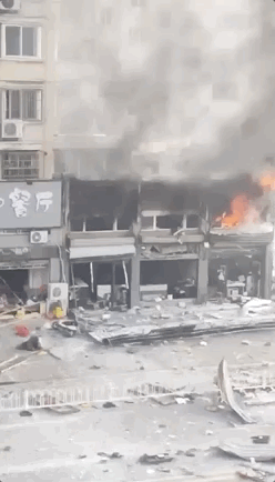 淮安市一间烧烤店发生爆炸。