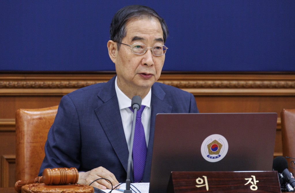 南韓國務總理韓悳洙引咎辭職。美聯社