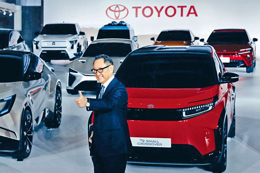 豐田汽車同意每月加薪高達28,440日圓和支付創紀錄獎金，為該公司工人25年來最大的加薪。